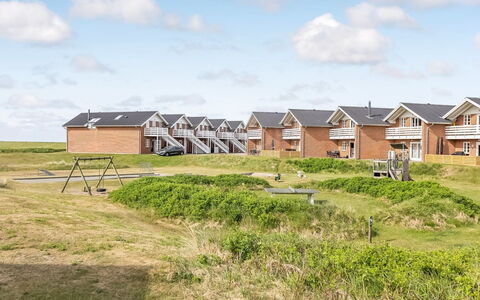Reinhold - 1.9Km from the Sea: Landgoed, Schaduw, Oprit, Boerderij