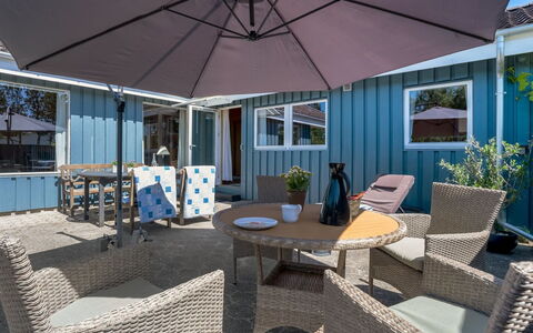 Kaija - 100M from the Sea: Huis, Verblijf, Veranda, Siding, Boerderij, Outdoor Structuur