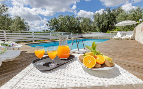 Trullo Quattro Carrini: Meubilair, Buitenmeubels, Zwembad, Toevlucht, Appartement, Ligstoel, Stoel, Eco Hotel, Hotel, Villa