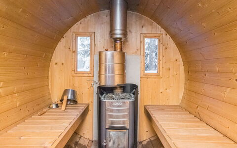 Saarentaus: Hout, Flooring, Verdieping, Meubilair, Houten Vloer, Interieur Ontwerp, Stapelbed, Kamer, Beits, Hardwood