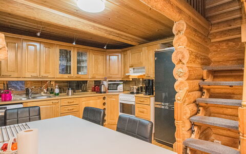 Saarentaus: Hout, Flooring, Verdieping, Meubilair, Houten Vloer, Interieur Ontwerp, Stapelbed, Kamer, Beits, Hardwood