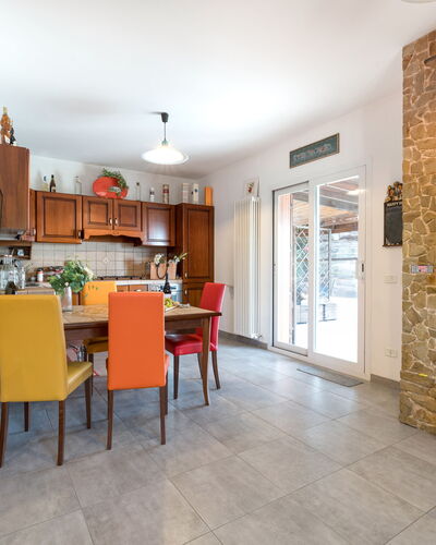 Casa Colleoro: Meubilair, Flooring, Verdieping, Interieur Ontwerp, Plafond, Stoel, Tafel, Kamer, Bankstel, Woonkamer