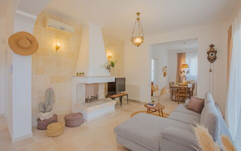 Villa Vera: Interieur Ontwerp, Flooring, Meubilair, Verdieping, Plafond, Hout, Verlichting, Kamer, Woonkamer, Lichte Inrichting