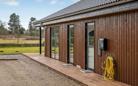 Herwarth - 2.3Km from the Sea: Dak, Huis, Deur, Verblijf, Schaduw, Siding, Werf, Landgoed, Backyard
