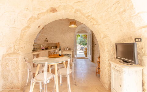 Trullo Della Quercia: Plafond, Woonkamer, Gips