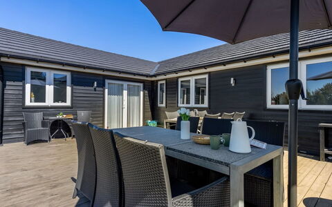 Danika - 1.5Km from the Sea: Appartement, Condominium, Landgoed, Balkon, Villa, Hotel