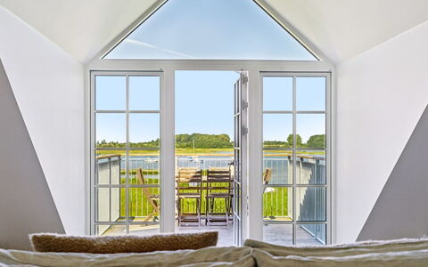 Devis - 75M from the Sea: Thatching, Verblijf, Huis, Dak, Huis, Boerderij, Hut, Landgoed, Dorp