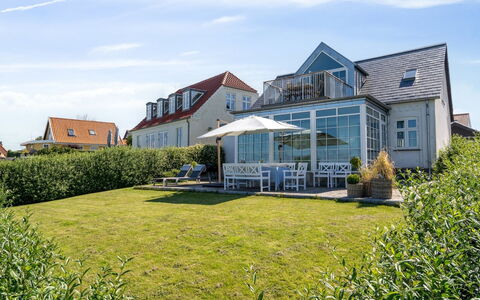 Devis - 75M from the Sea: Thatching, Verblijf, Huis, Dak, Huis, Boerderij, Hut, Landgoed, Dorp