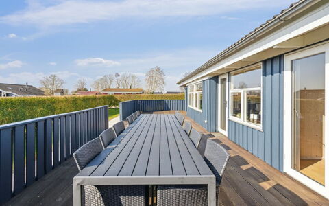 Annegret - 200M from the Sea: Landgoed, Schaduw, Oprit, Boerderij