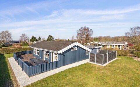 Annegret - 200M from the Sea: Landgoed, Schaduw, Oprit, Boerderij