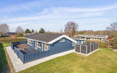 Annegret - 200M from the Sea