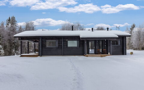 Villa Tuisku: Hout, Huis, Verblijf, Dak, Huis, Deur, Winter, Freezing, Siding, Sneeuw
