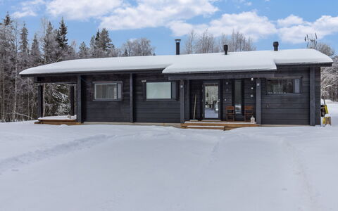 Villa Tuisku: Hout, Huis, Verblijf, Huis, Dak, Deur, Siding, Winter, Freezing, Sneeuw