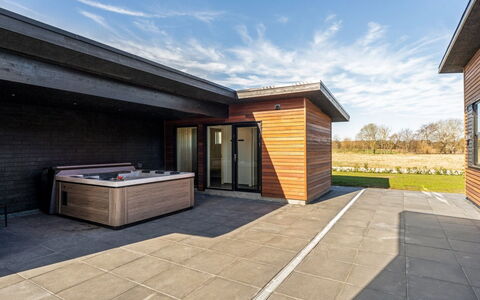 Ilze - from the Sea: Samengesteld Materiaal, Beits, Hardwood, Daylighting, Siding, Zwembad, Binnenplaats, Garden Gebouwen, Plank, Outdoor Structuur