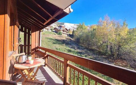 Balcons des Pistes C: Hout, Beits, Hardwood, Veranda, Balkon, Eco Hotel, Timmerhout