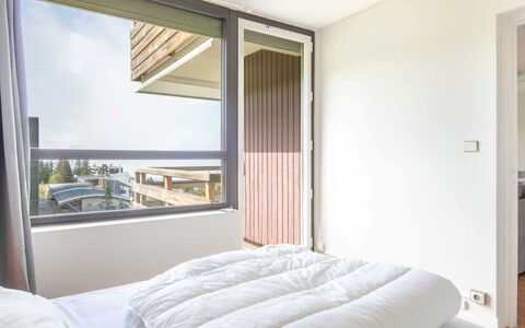 Cytises: Interieur Ontwerp, Hout, Flooring, Bed, Plafond, Slaapkamer, Verdieping, Meubilair, Appartement, Kamer