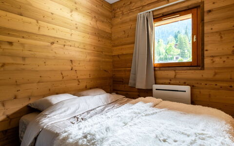 La Turra: Hout, Flooring, Plafond, Interieur Ontwerp, Verdieping, Huis, Hardwood, Beits, Kamer, Houten Vloer