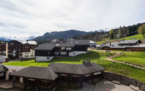Morillon 639: Landschap, Heuvel Station, Bergketen, Helling, Dorp, Alpen, Vallei, Bergdorp, Ridge, Winter