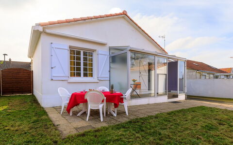 Remagy: Boot, Appartement, Watercraft, Balkon, Buitenmeubels, Stoel, Jachthaven, Naval Architecture, Haven, Haven