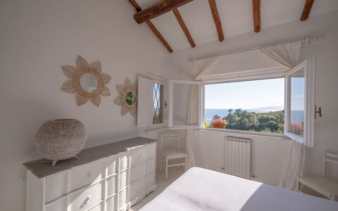 Villa Argentina: Slaapkamer, Meubilair, Bed, Interieur Ontwerp, Bedding, Laken, Textiel, Linens, Verdieping, Plafond
