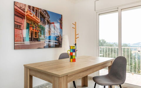 Polancre: Meubilair, Interieur Ontwerp, Flooring, Tafel, Muur, Verdieping, Hout, Keuken En Eettafel, Eetkamer, Houten Vloer