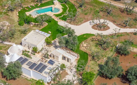 Trulli Corte Kalia, Golf & Puglia: Boom, Vogelperspectief, Woongebied, Landschap, Luchtfotografie, Land Lot, Landelijk Gebied, Landgoed, Voorstad, Landscaping