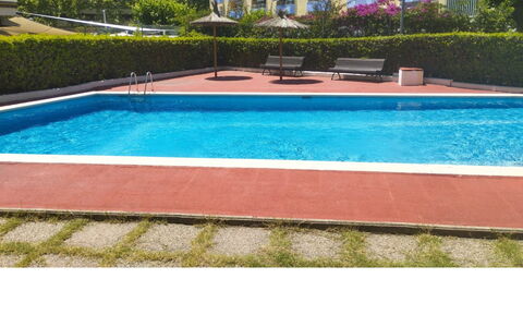 Mercuri: Zwembad, Toevlucht, Schaduw, Eco Hotel, Hotel, Buitenmeubels, Landscaping, Villa, Binnenplaats