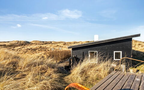 Alrike - 200M from the Sea: Landgoed, Schaduw, Oprit, Boerderij