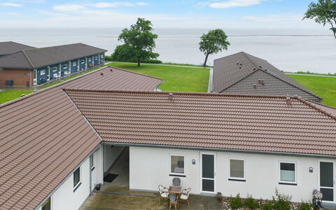 Kari - 50M from the Sea: Appartement, Condominium, Landgoed, Balkon, Villa, Hotel