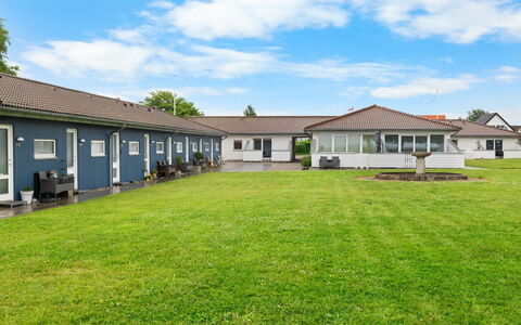 Kari - 50M from the Sea: Appartement, Condominium, Landgoed, Balkon, Villa, Hotel