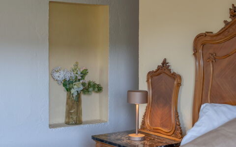 La Piccola Oasi: Interieur Ontwerp, Kamer, Beits, Verf, Hardwood, Fotolijst, Lamp, Lade, Spiegel, Gips