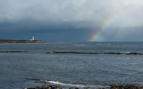 Harbour Nights Deluxe 7D: Blauw, Watervoorraden, Water, Wolk, Horizon, Kust, Kust En Oceanic Landvormen, Zee,  Felsen\