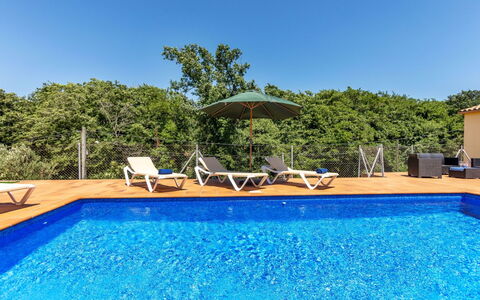 Esteva: Zwembad, Blauw, Water, Toevlucht, Buitenmeubels, Ligstoel, Eco Hotel, Schaduw, Vrije Tijd, Thermae