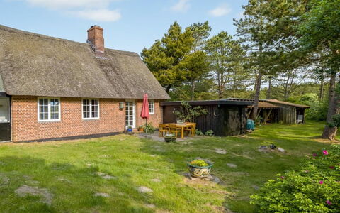Ibbe - 3.5Km from the Sea: Landgoed, Schaduw, Oprit, Boerderij