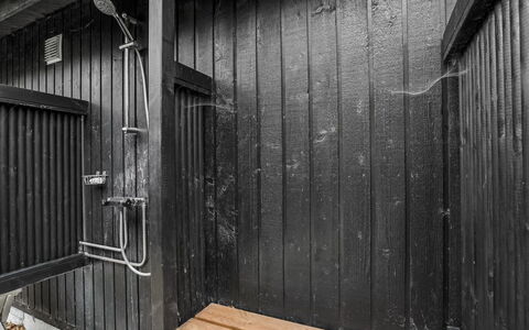 Aija - 175M from the Sea: Hout, Meubilair, Appartement, Kamer, Plafond, Beits, Stoel, Hardwood, Vernis, Timmerhout