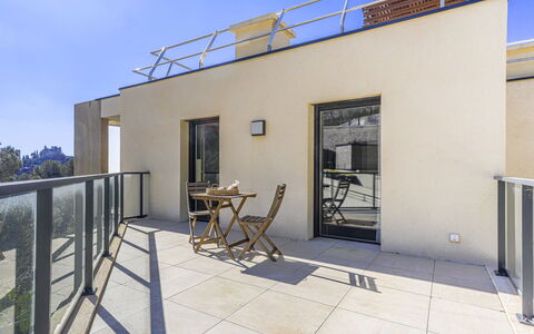 Prestige View: Appartement, Balkon, Condominium, Beton, Schaduw, Ontwerp, Leuning, Daylighting, Aluminium