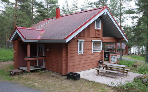 Puolukka 2: Hout, Huis, Verblijf, Dak, Huis, Schuur, Siding, Landelijk Gebied, Garden Gebouwen, Blokhut