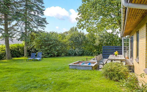 Matild - 250M from the Sea: Landgoed, Schaduw, Oprit, Boerderij