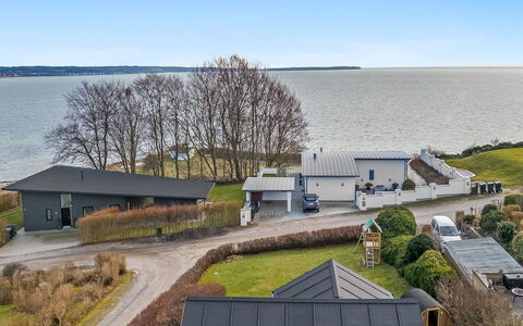 Stavros - 100M from the Sea: Landgoed, Schaduw, Oprit, Boerderij