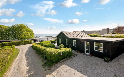 Stavros - 100M from the Sea: Landgoed, Schaduw, Oprit, Boerderij