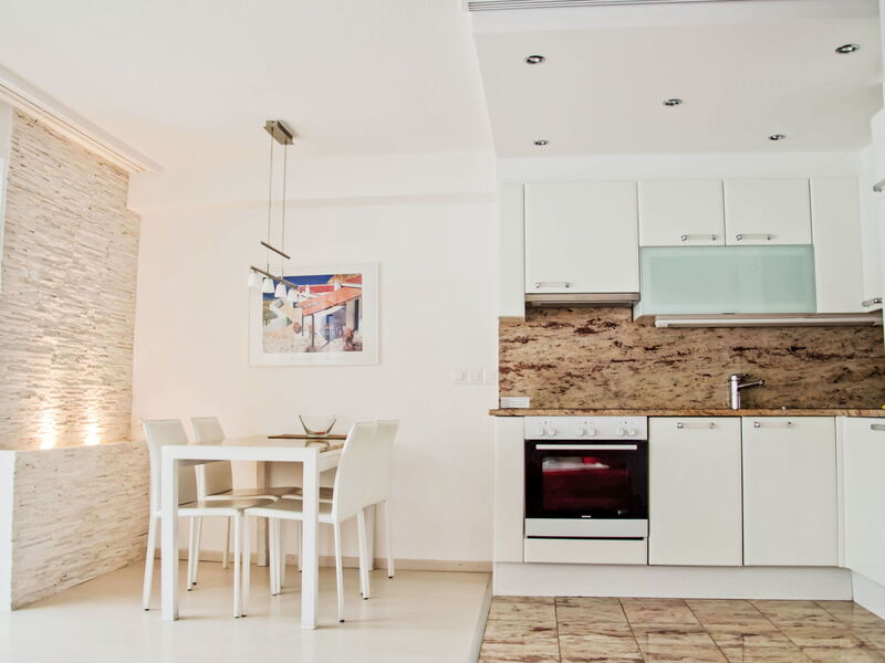 Accommodatie:&nbsp;Cristal 649.8