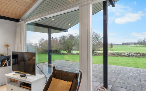 Erlinda - 600M from the Sea: Landgoed, Schaduw, Oprit, Boerderij