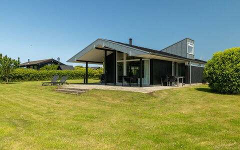 Erlinda - 600M from the Sea: Landgoed, Schaduw, Oprit, Boerderij