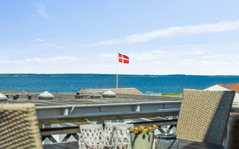 Mari - 150M from the Sea