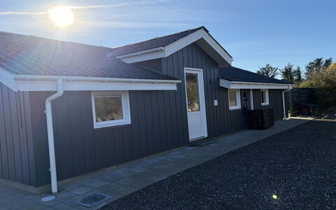 Gorjana - 500M from the Sea: Dak, Siding, Verblijf, Hardwood, Werf, Ontwerp, Garden Gebouwen, Schuur, Plank