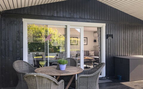 Bjart - 150M from the Sea: Appartement, Condominium, Landgoed, Balkon, Villa, Hotel