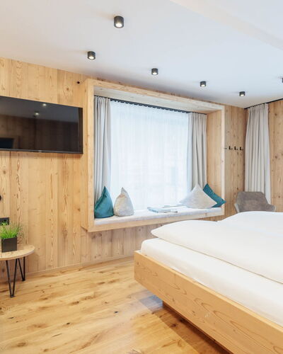 Mountain Suite Nr 202 71.5