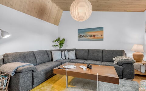 Riitta - from the Sea: Hout, Meubilair, Flooring, Interieur Ontwerp, Huis, Verdieping, Bankstel, Woonkamer, Kamer