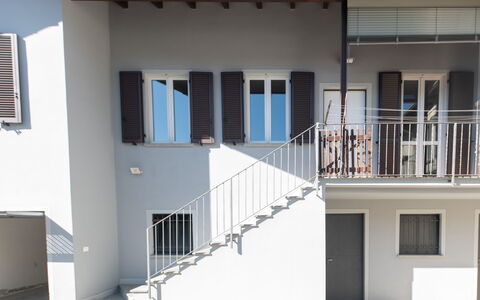 Maria: Watercraft, Boot, Appartement, Jachthaven, Buitenmeubels, Schaduw, Boten En Varen - Materialen En Benodigdheden, Balkon, Toevlucht, Dok