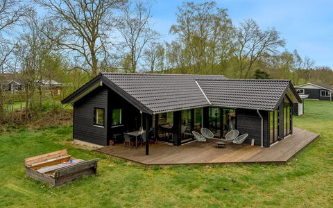 Angelie - from the Sea: Dak, Verblijf, Huis, Siding, Garden Gebouwen, Veranda, Landgoed, Schuur, Blokhut, Boerderij